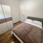 Penga * Kaštela